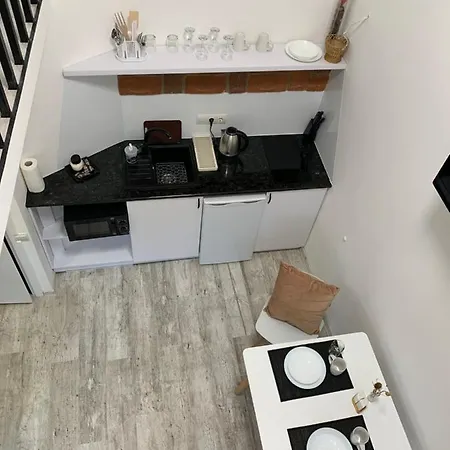 Apartment Center Avenue 23 *