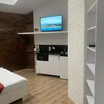 Apartment Center Avenue 23 *