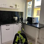 Center Avenue 23 Daire Lviv